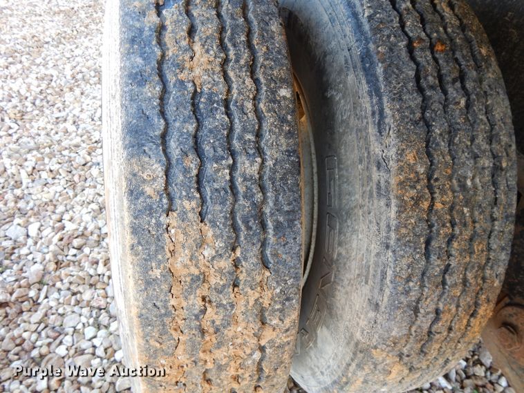 image for item DE5632 2000 Transcraft TL2000W2 scrap trailer