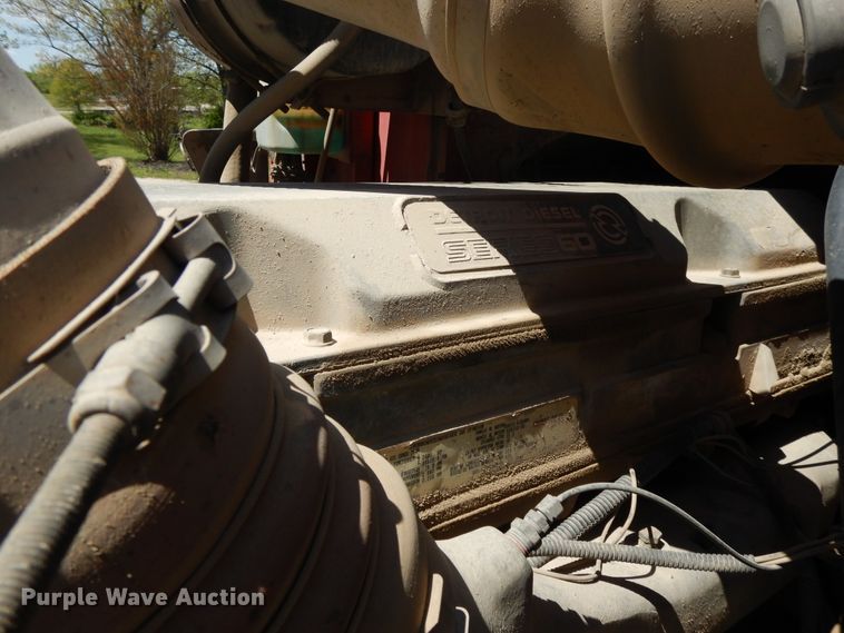 image for item DE5634 1995 International 9200 semi truck