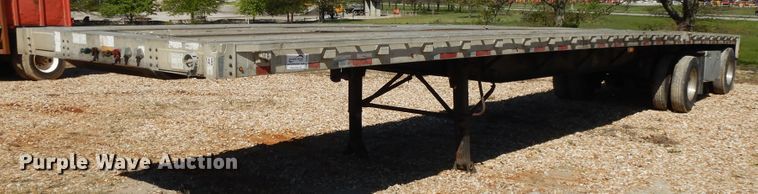 image for item DE5635 1993 Wilson flatbed trailer