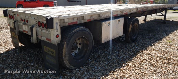 image for item DE5635 1993 Wilson flatbed trailer
