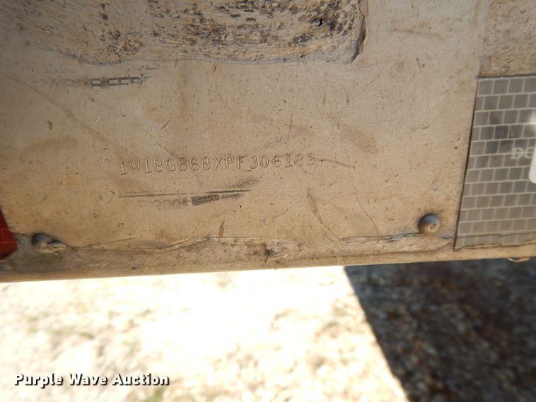 image for item DE5635 1993 Wilson flatbed trailer