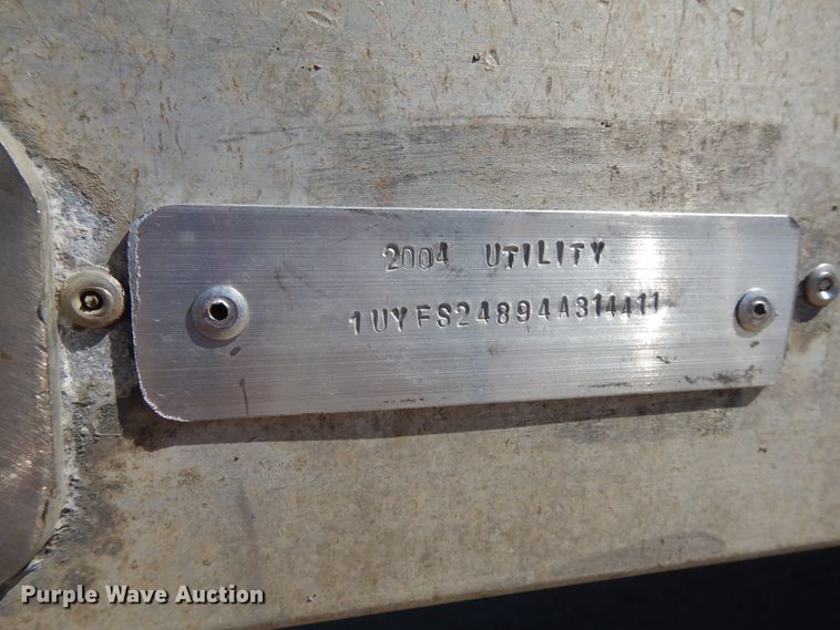 image for item DE5638 2004 Utility flatbed trailer