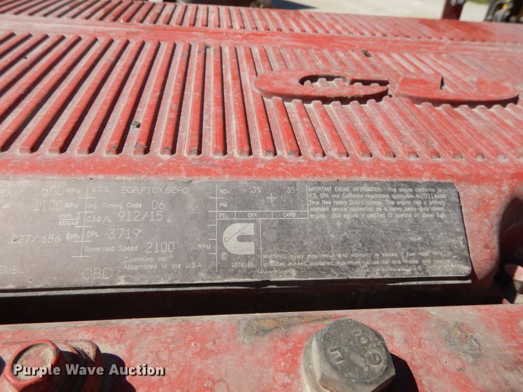 image for item DE5639 2012 Peterbilt 386 semi truck