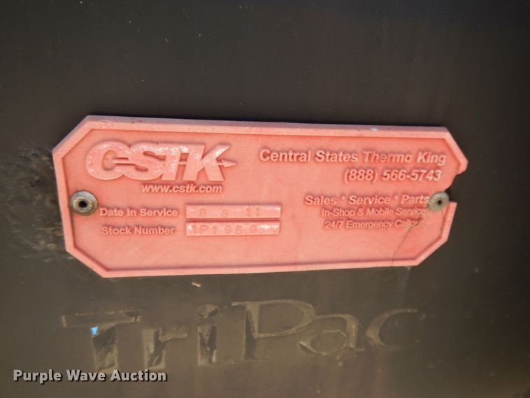 image for item DE5639 2012 Peterbilt 386 semi truck