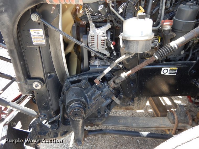 image for item DE5640 2015 Peterbilt 579 semi truck