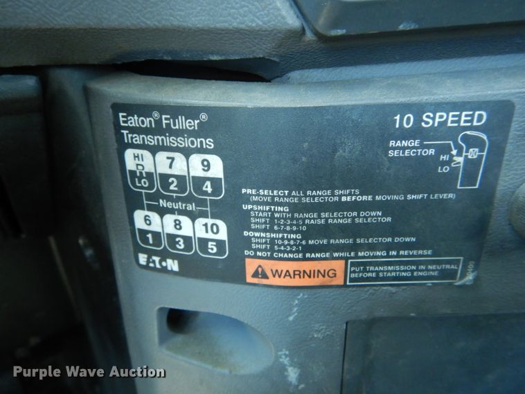 image for item DF3138 2009 Mack CXU612 flatbed truck