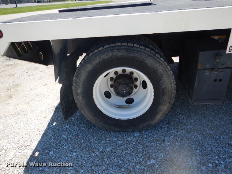 image for item DF3138 2009 Mack CXU612 flatbed truck