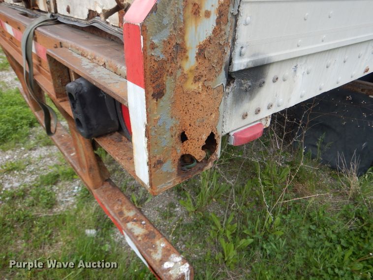 image for item DF3162 1997 Pines dry van trailer