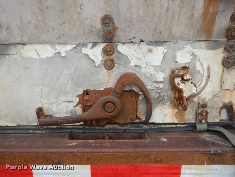 image for item DF3162 1997 Pines dry van trailer