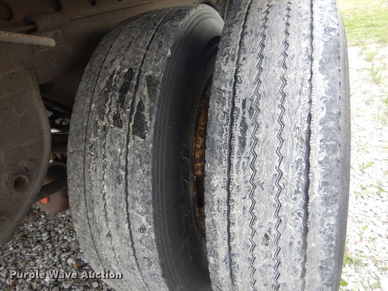 image for item DF3163 2001 Great Dane 731T dry van trailer