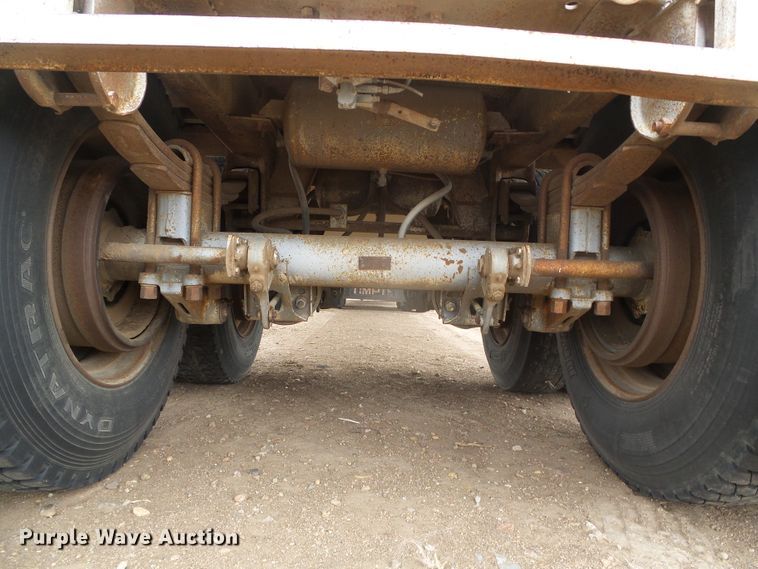 image for item DG0195 1985 Timpte double hopper bottom grain trailer