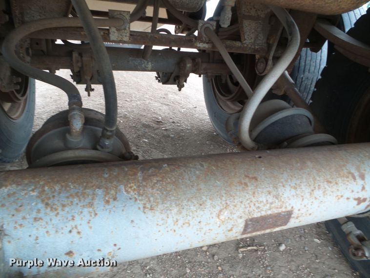 image for item DG0195 1985 Timpte double hopper bottom grain trailer