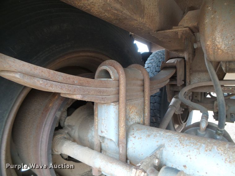 image for item DG0195 1985 Timpte double hopper bottom grain trailer