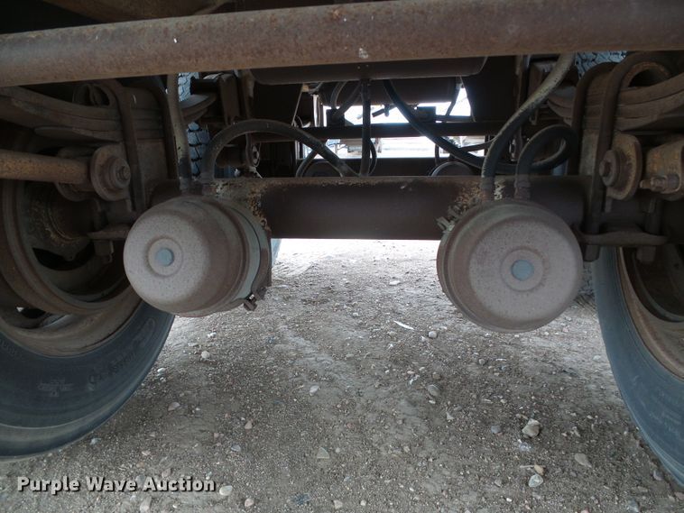 image for item DG0195 1985 Timpte double hopper bottom grain trailer