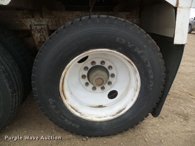 image for item DG0195 1985 Timpte double hopper bottom grain trailer