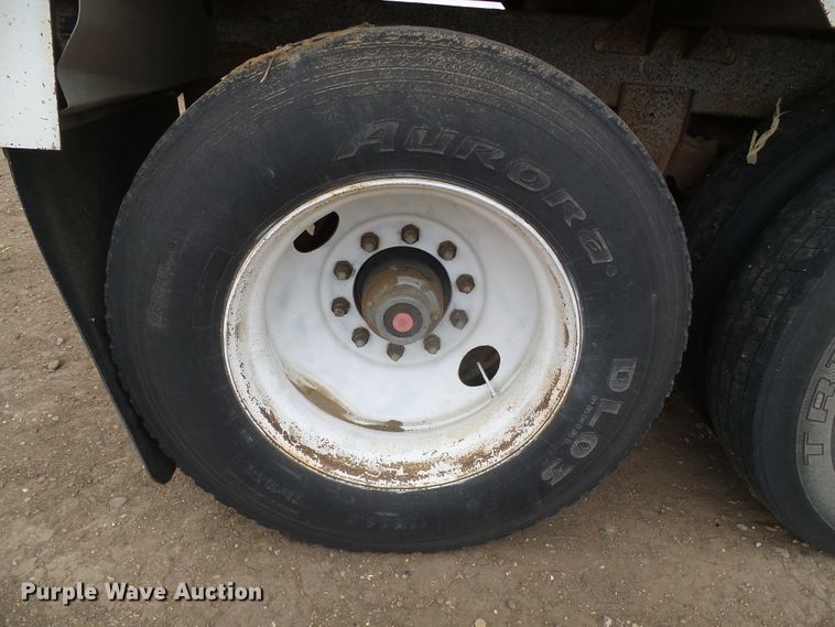 image for item DG0195 1985 Timpte double hopper bottom grain trailer