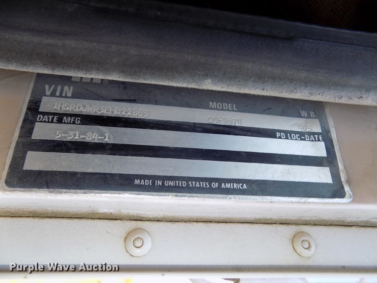 image for item DG2576 1984 International COF9670XL semi truck