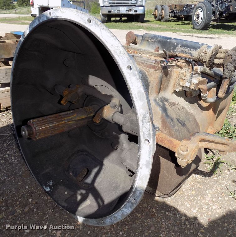 image for item DG2576 1984 International COF9670XL semi truck