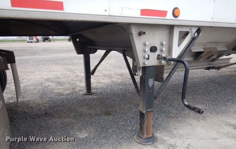 image for item DG5971 2011 Corn Husker Ultra-Lite double hopper bottom grain trailer