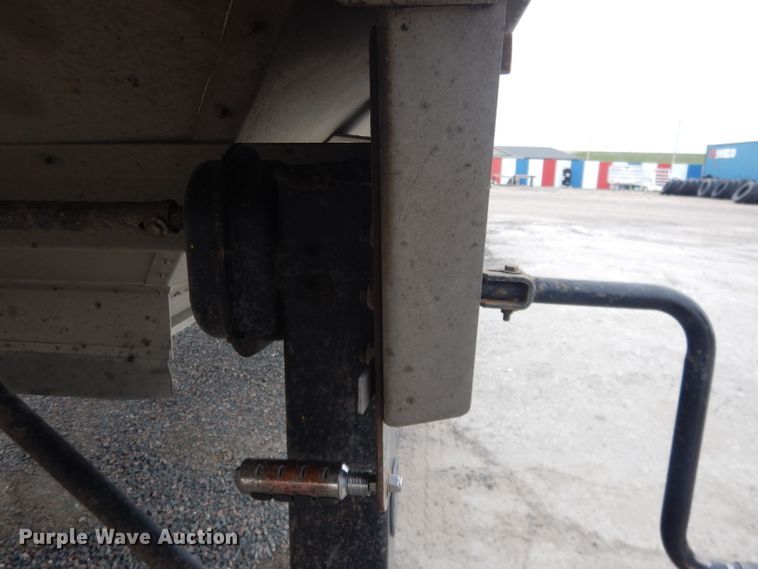 image for item DG5971 2011 Corn Husker Ultra-Lite double hopper bottom grain trailer