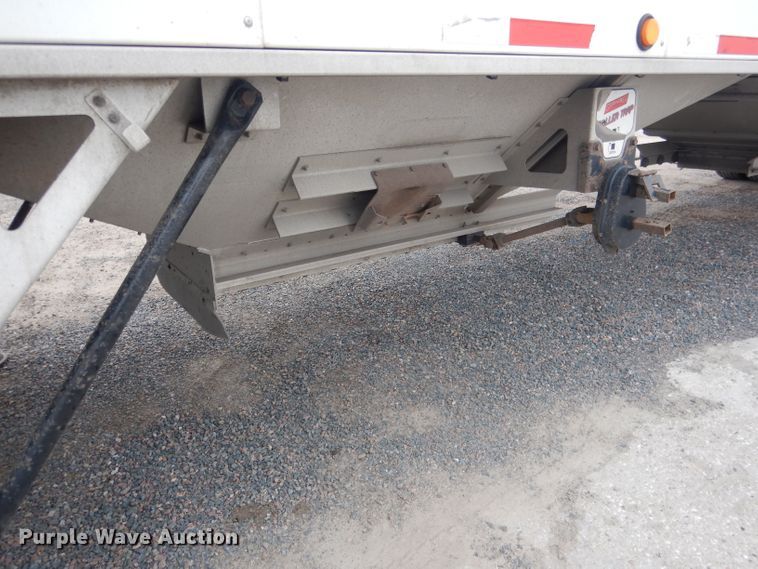 image for item DG5971 2011 Corn Husker Ultra-Lite double hopper bottom grain trailer