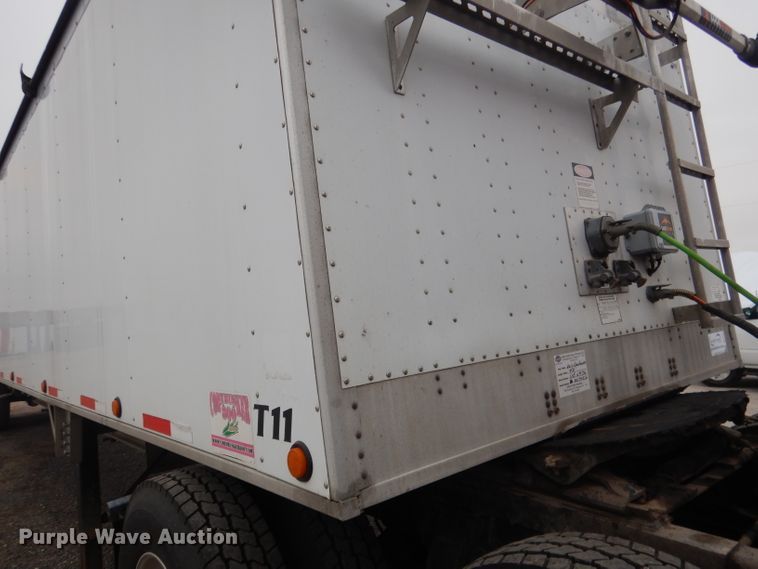 image for item DG5971 2011 Corn Husker Ultra-Lite double hopper bottom grain trailer