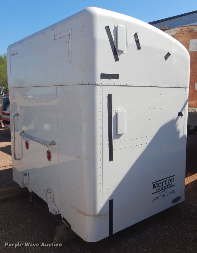 image for item DG8560 Unibilt semi truck sleeper