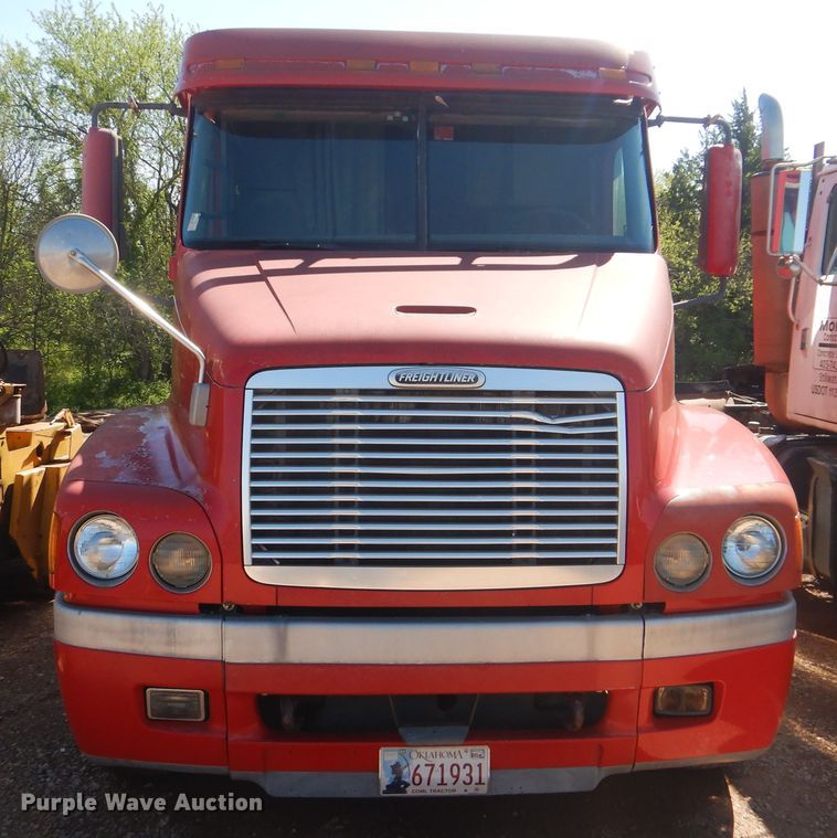 image for item DG8561 1998 Freightliner Century Class semi truck