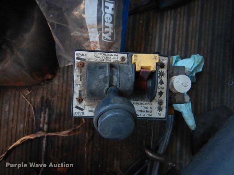 image for item DG8561 1998 Freightliner Century Class semi truck