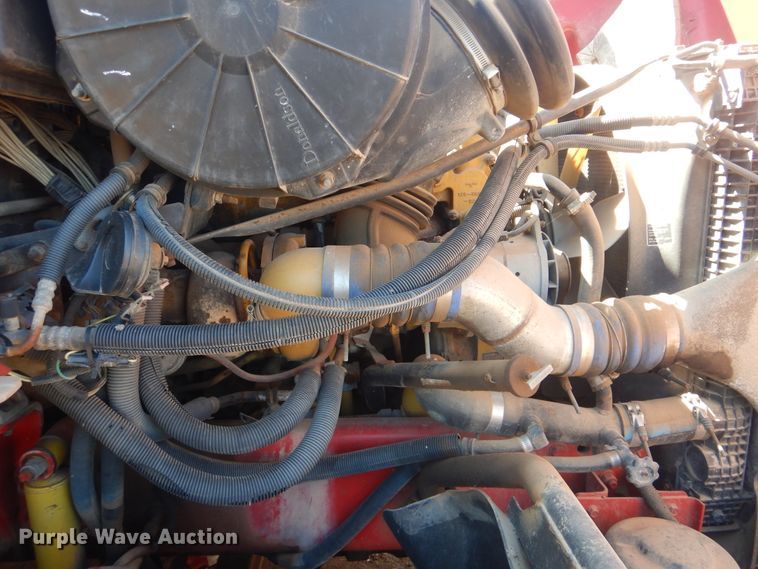 image for item DG8561 1998 Freightliner Century Class semi truck