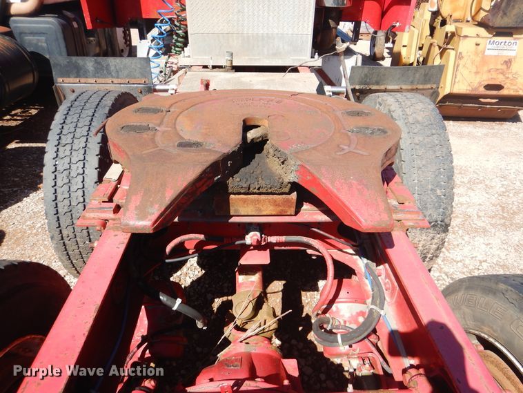 image for item DG8561 1998 Freightliner Century Class semi truck