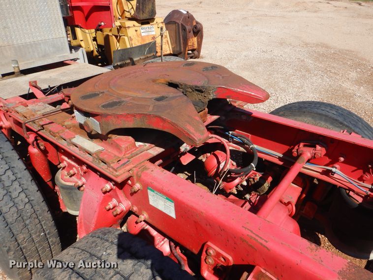 image for item DG8561 1998 Freightliner Century Class semi truck