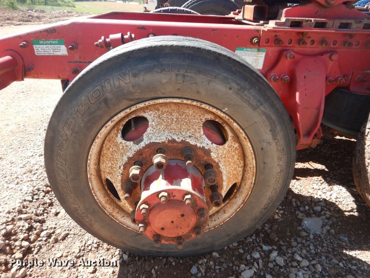 image for item DG8561 1998 Freightliner Century Class semi truck