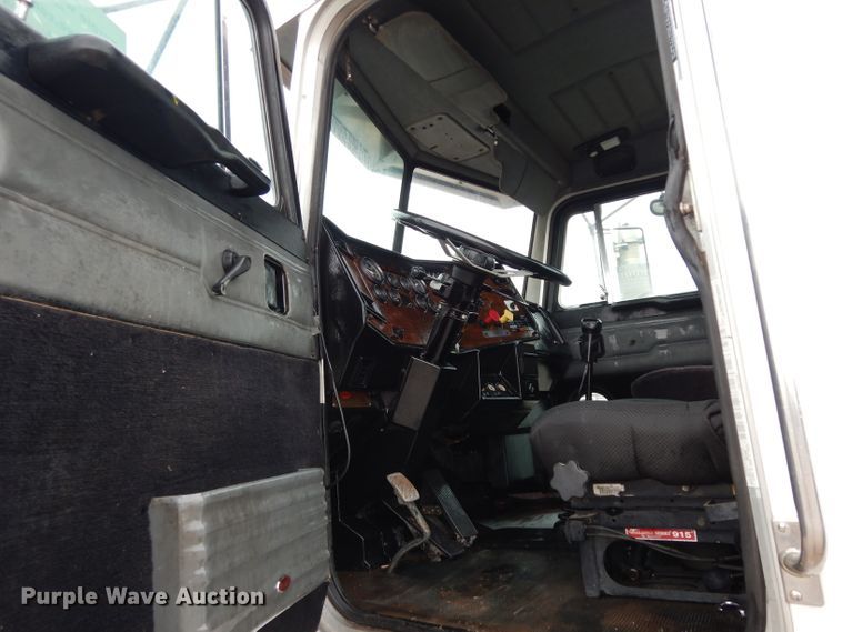 image for item DH2385 1997 Peterbilt 378 semi truck