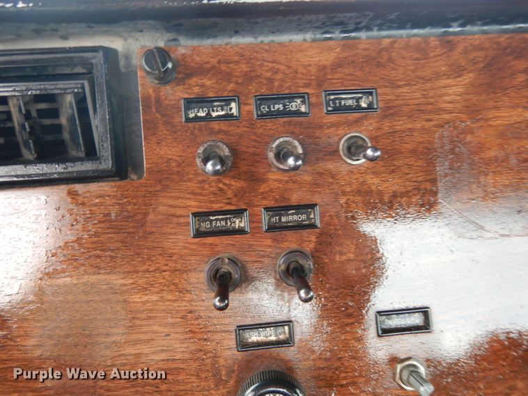 image for item DH2385 1997 Peterbilt 378 semi truck