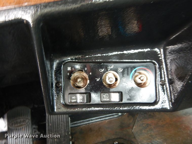 image for item DH2385 1997 Peterbilt 378 semi truck