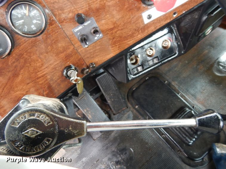 image for item DH2385 1997 Peterbilt 378 semi truck