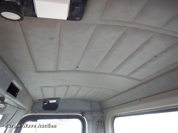 image for item DH2385 1997 Peterbilt 378 semi truck