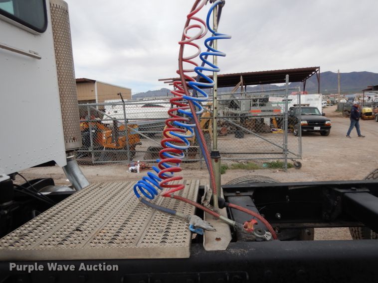 image for item DH2385 1997 Peterbilt 378 semi truck