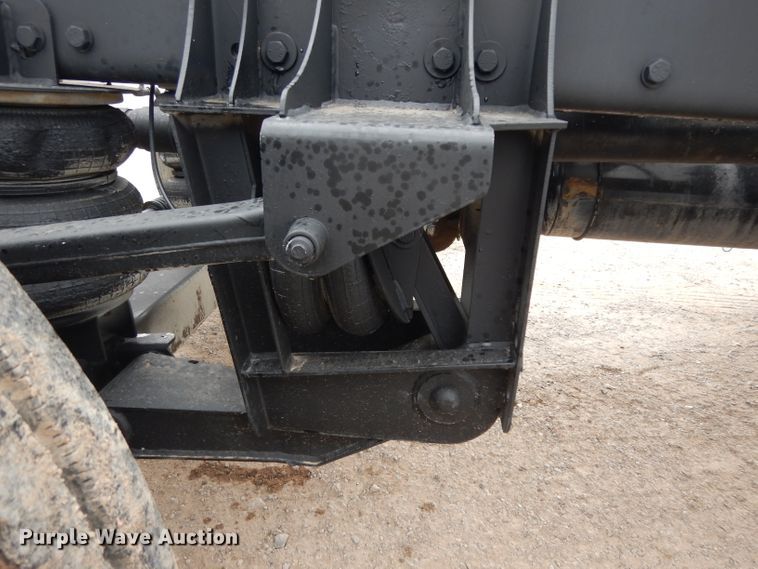 image for item DH2385 1997 Peterbilt 378 semi truck