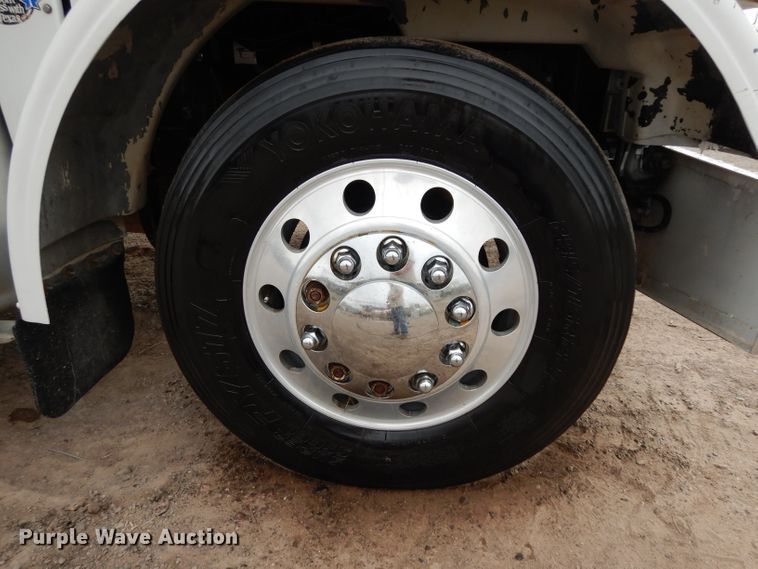 image for item DH2385 1997 Peterbilt 378 semi truck