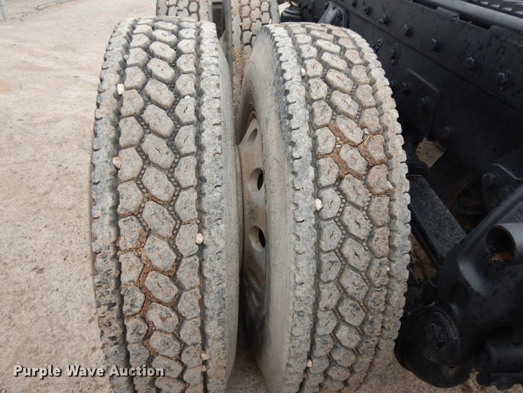 image for item DH2385 1997 Peterbilt 378 semi truck