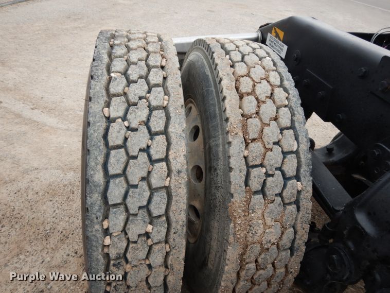 image for item DH2385 1997 Peterbilt 378 semi truck