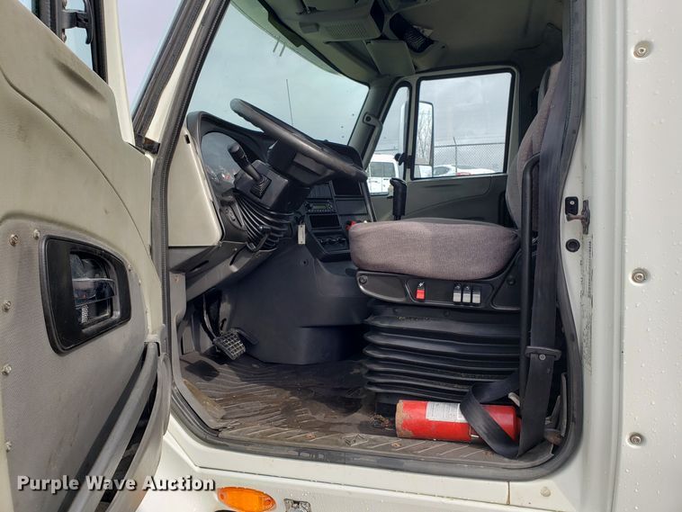 image for item DH5794 2013 International ProStar semi truck