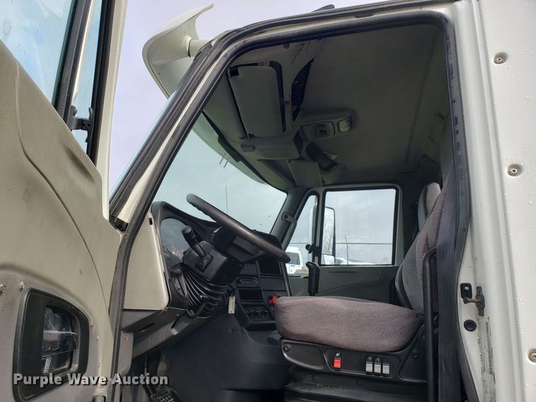 image for item DH5794 2013 International ProStar semi truck