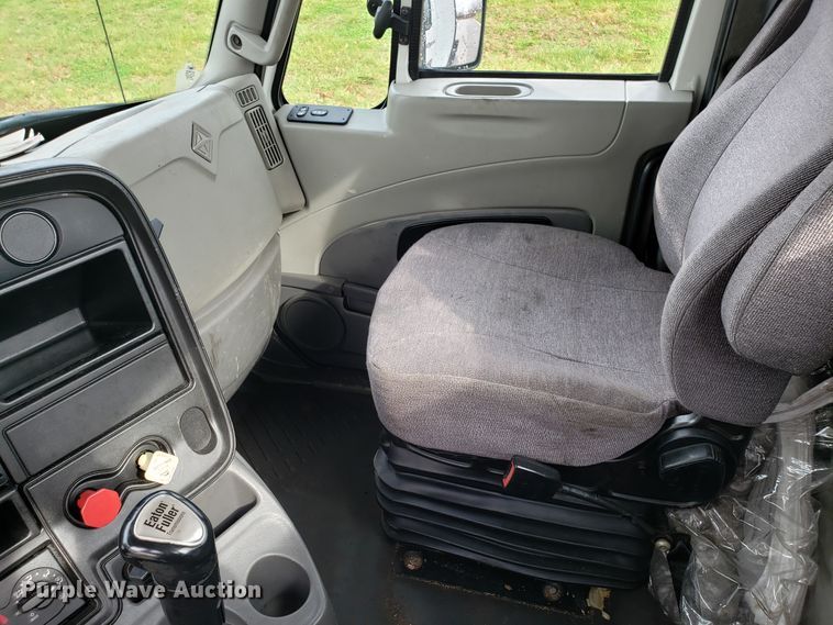 image for item DH5794 2013 International ProStar semi truck