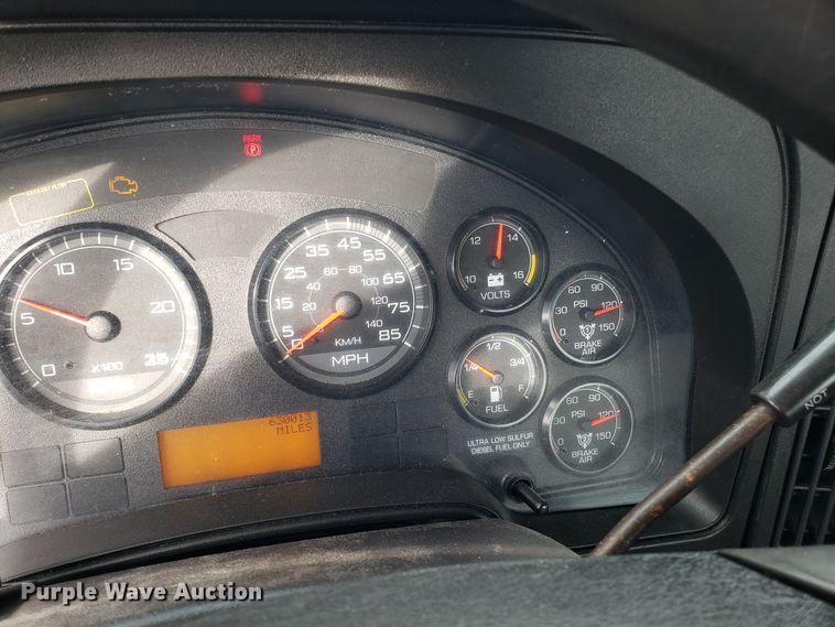 image for item DH5794 2013 International ProStar semi truck