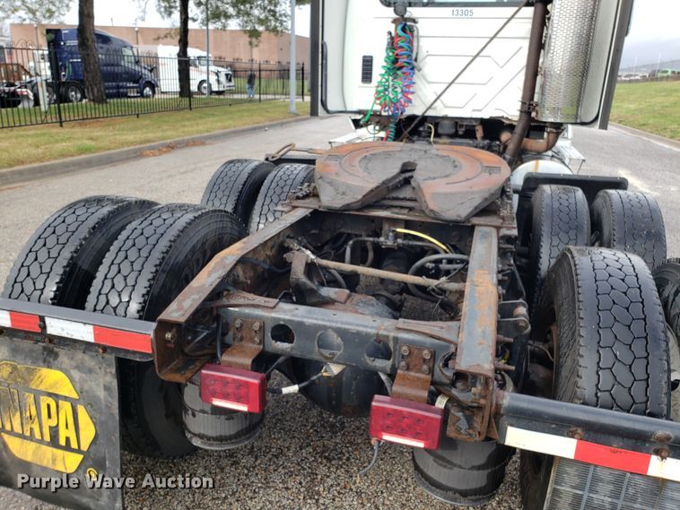 image for item DH5794 2013 International ProStar semi truck