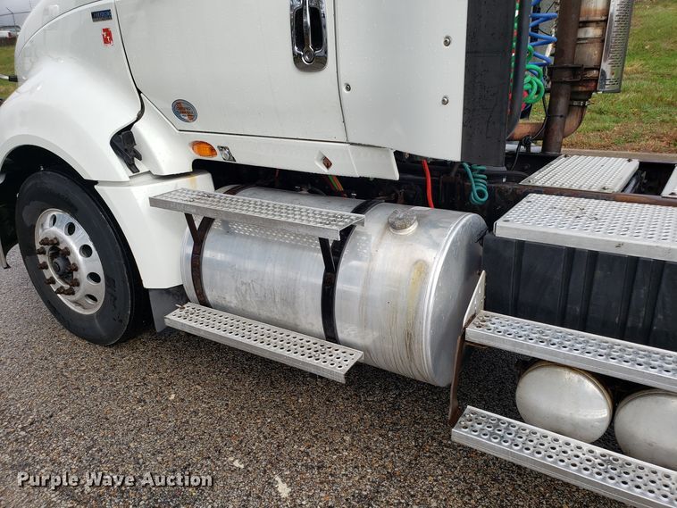 image for item DH5794 2013 International ProStar semi truck