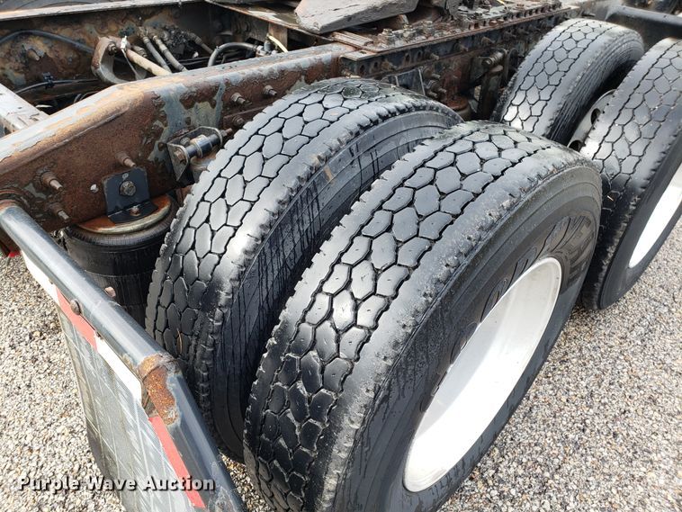 image for item DH5794 2013 International ProStar semi truck